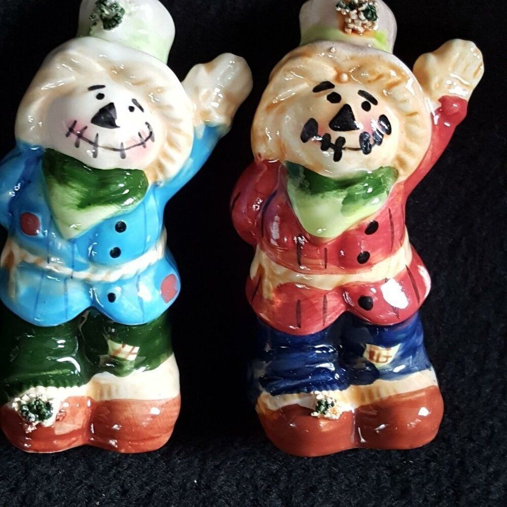 Vintage Salt & Pepper Shakers Set Scarecrows Fall Autumn Décor Multicolored
